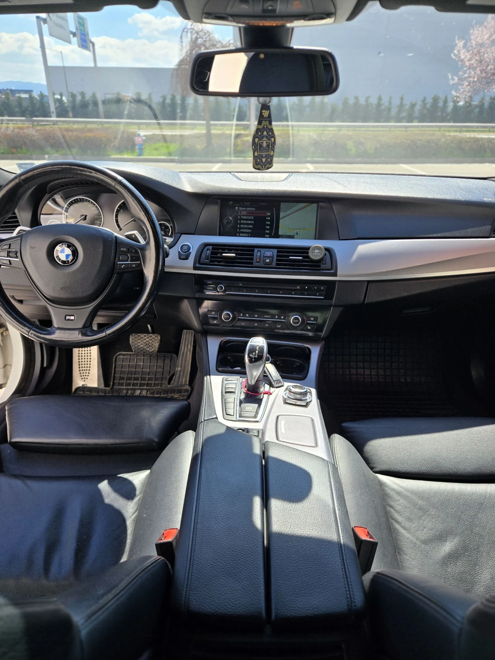 BMW 535 3.0i XDrive, снимка 7 - Автомобили и джипове - 54097915