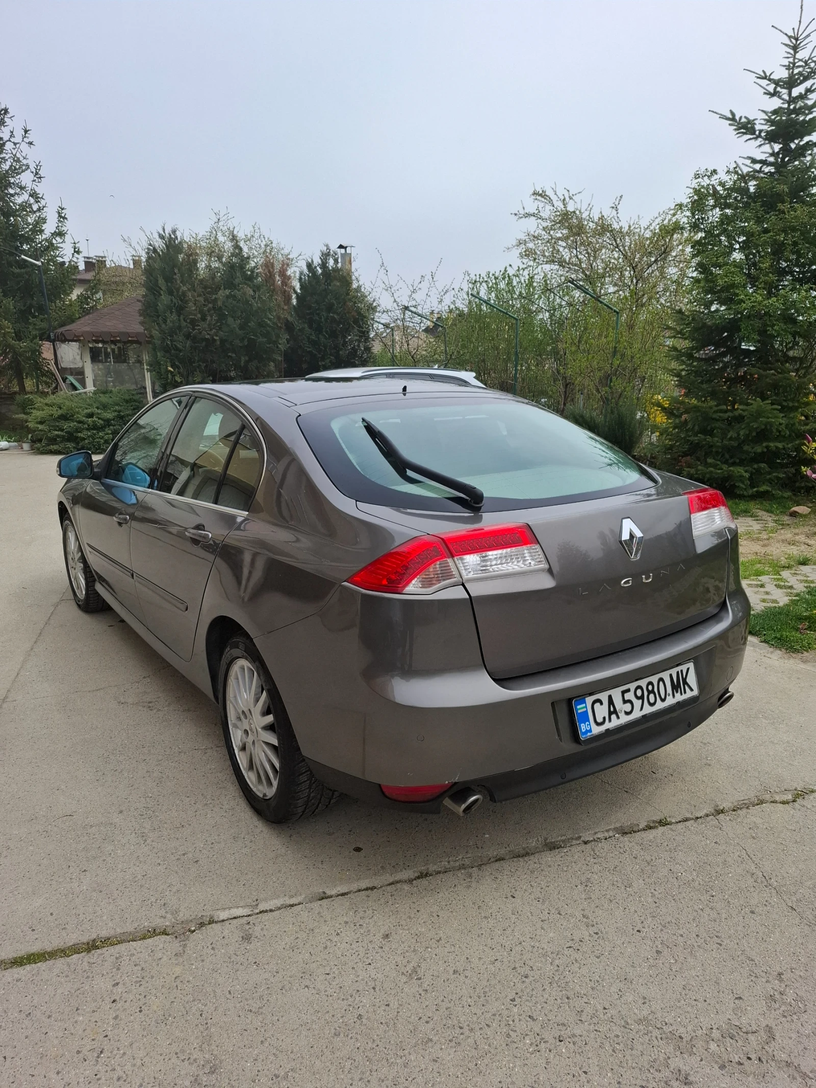 Renault Laguna, снимка 2 - Автомобили и джипове - 54271591