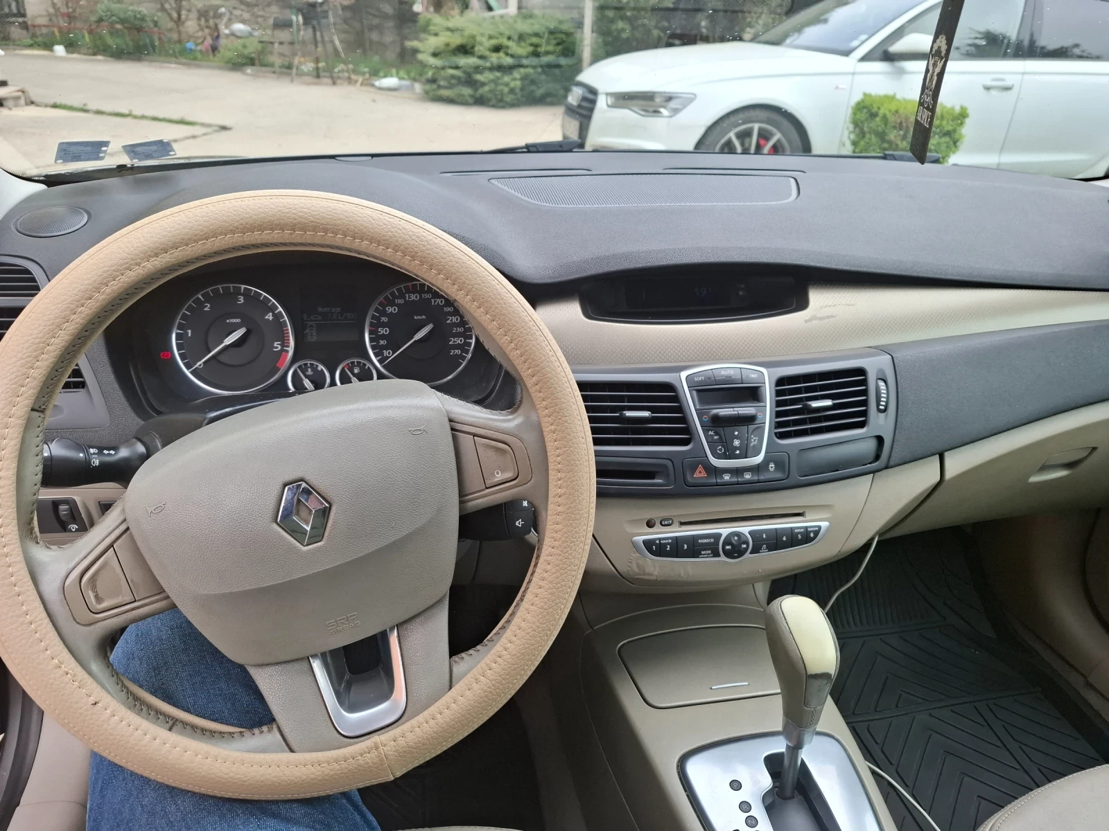 Renault Laguna, снимка 12 - Автомобили и джипове - 54271591