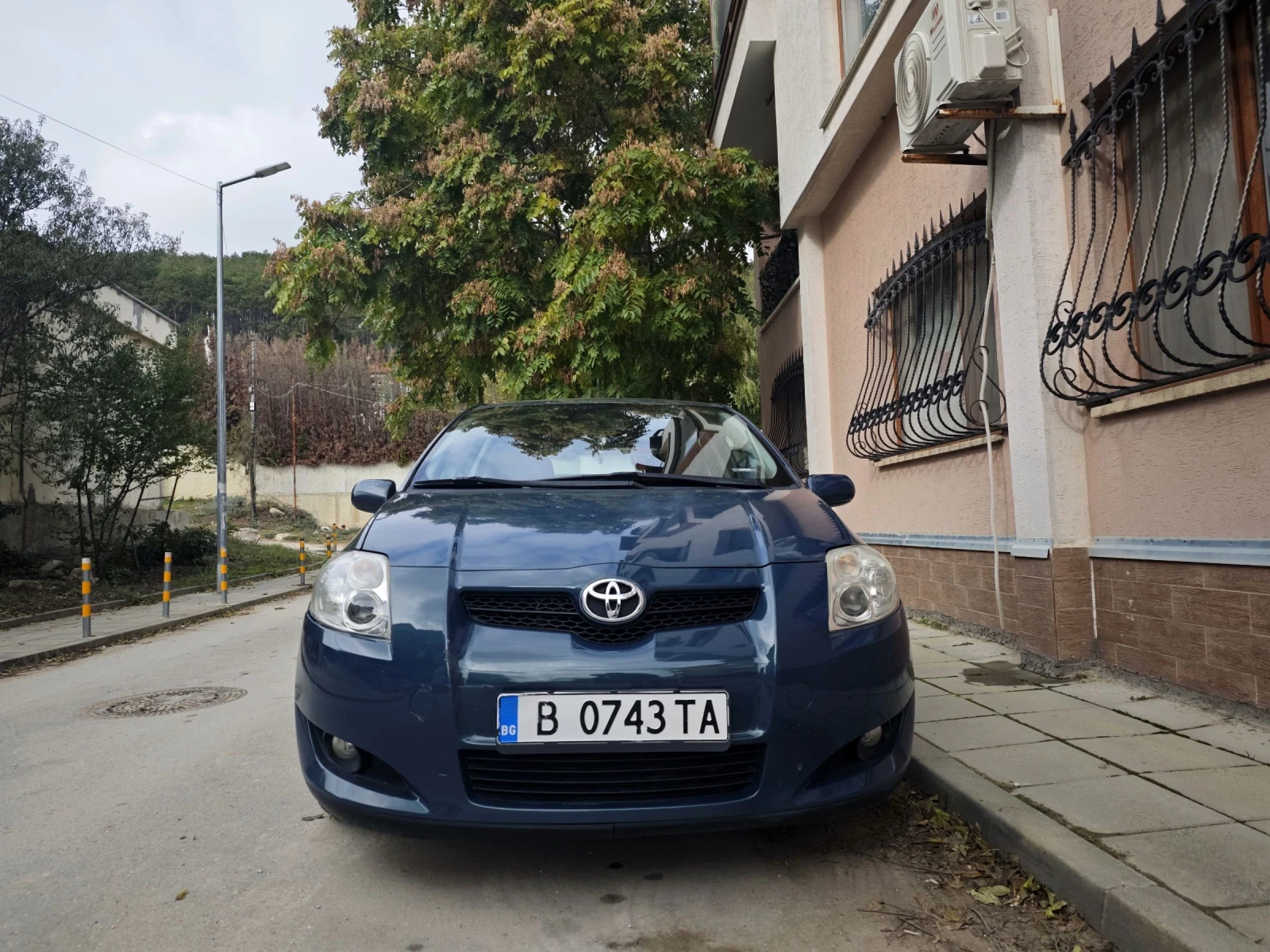 Toyota Auris 2.0 D4D, снимка 5 - Автомобили и джипове - 54510205