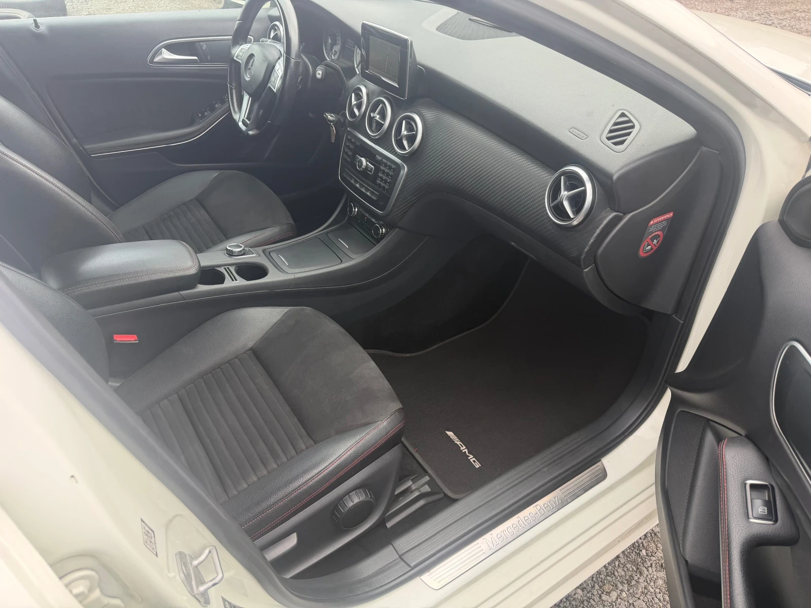 Mercedes-Benz A 180 A180 AMG, снимка 14 - Автомобили и джипове - 54551616
