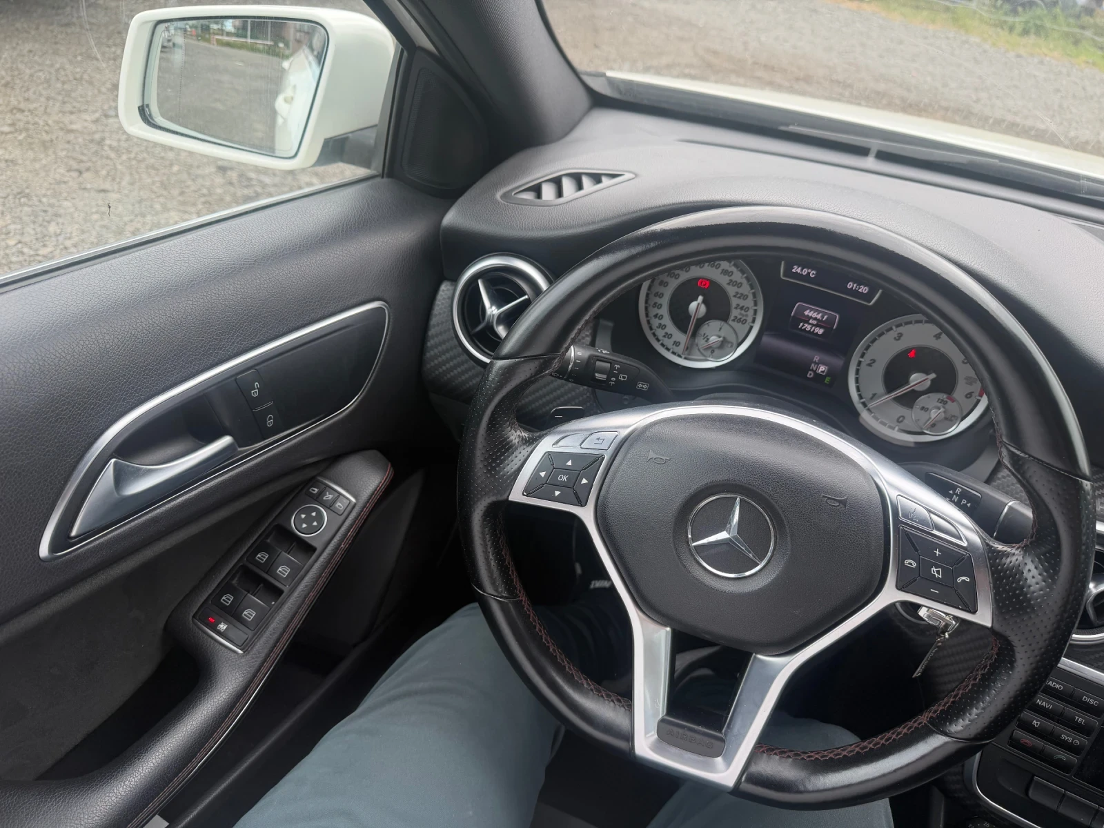 Mercedes-Benz A 180 A180 AMG, снимка 17 - Автомобили и джипове - 54551616