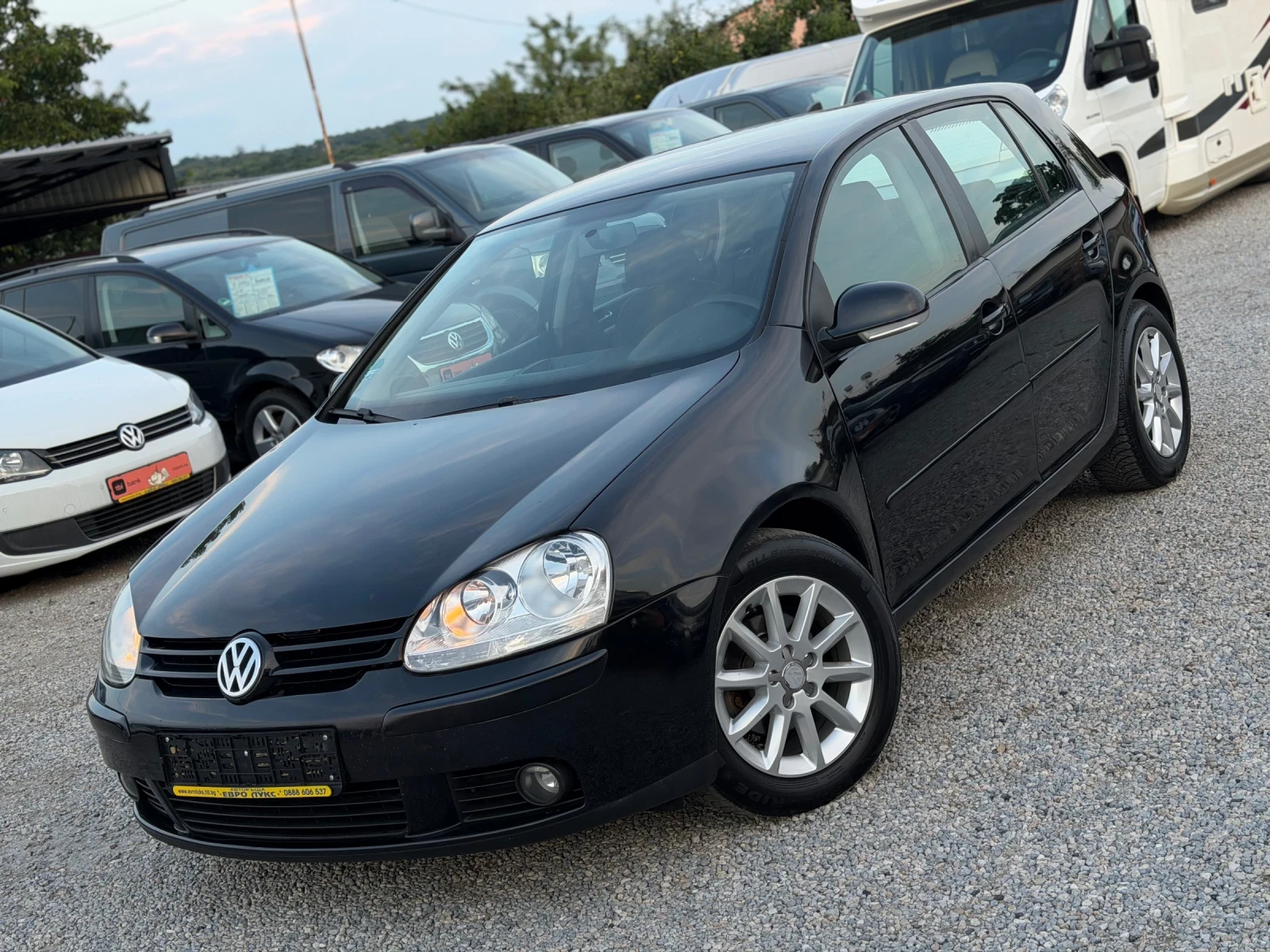 VW Golf 1.9TDI 105кс КЛИМАТИК ПОДГРЕВ, снимка 3 - Автомобили и джипове - 55322994