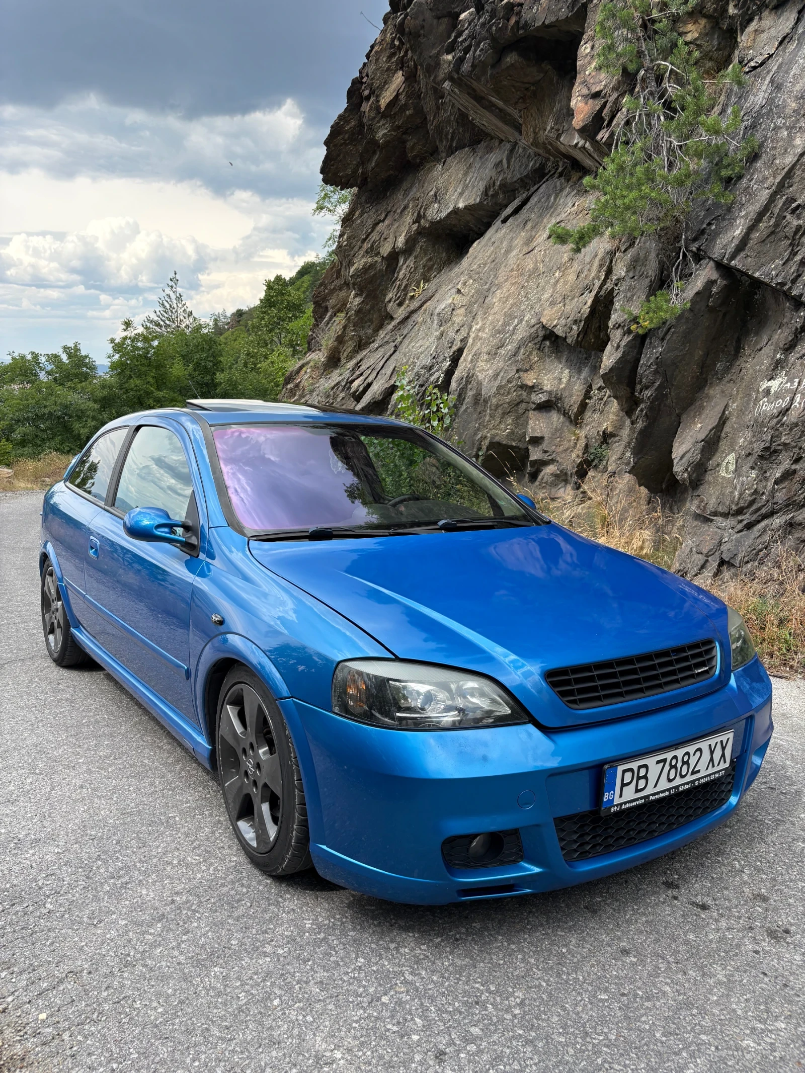 Opel Astra, снимка 2 - Автомобили и джипове - 55399359