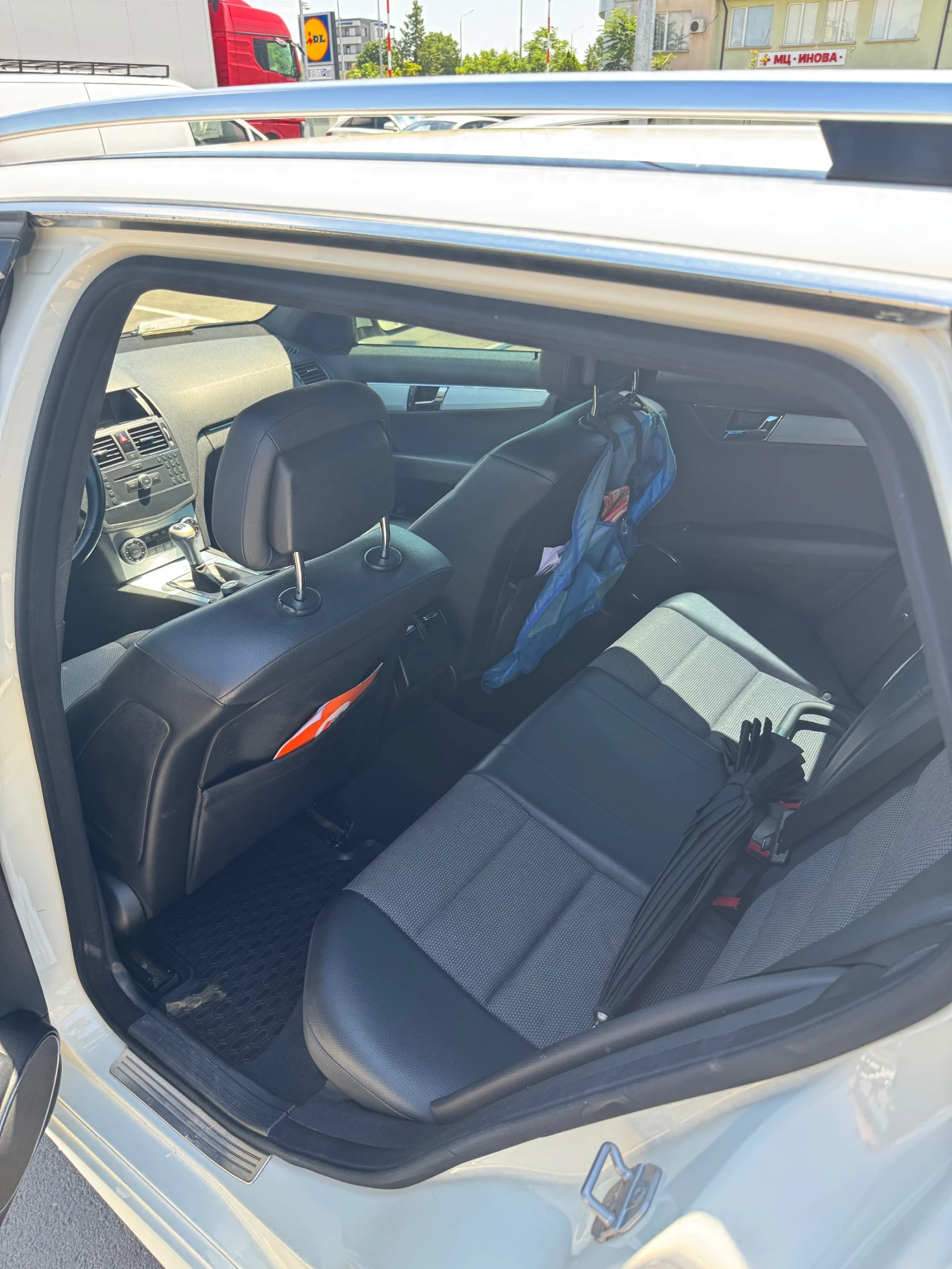Mercedes-Benz C 180, снимка 12 - Автомобили и джипове - 55434266