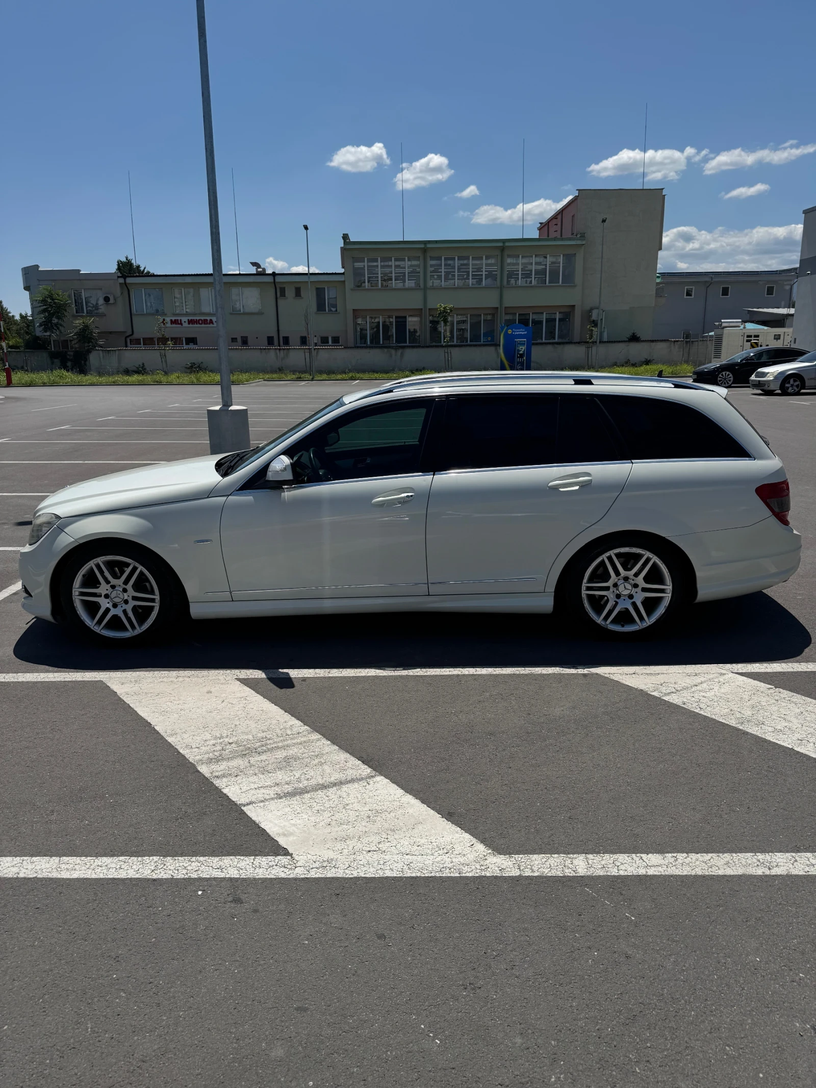 Mercedes-Benz C 180, снимка 4 - Автомобили и джипове - 55434266