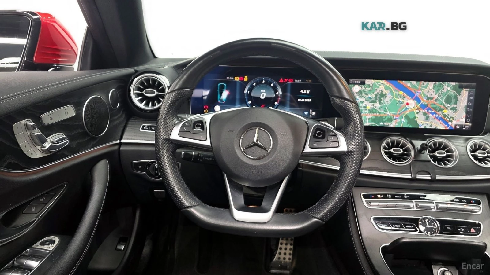 Mercedes-Benz E 220 4MATIC/COUPE/AMG-LINE/DRIVE-ASSISTS/SUNROOF, снимка 8 - Автомобили и джипове - 55735048