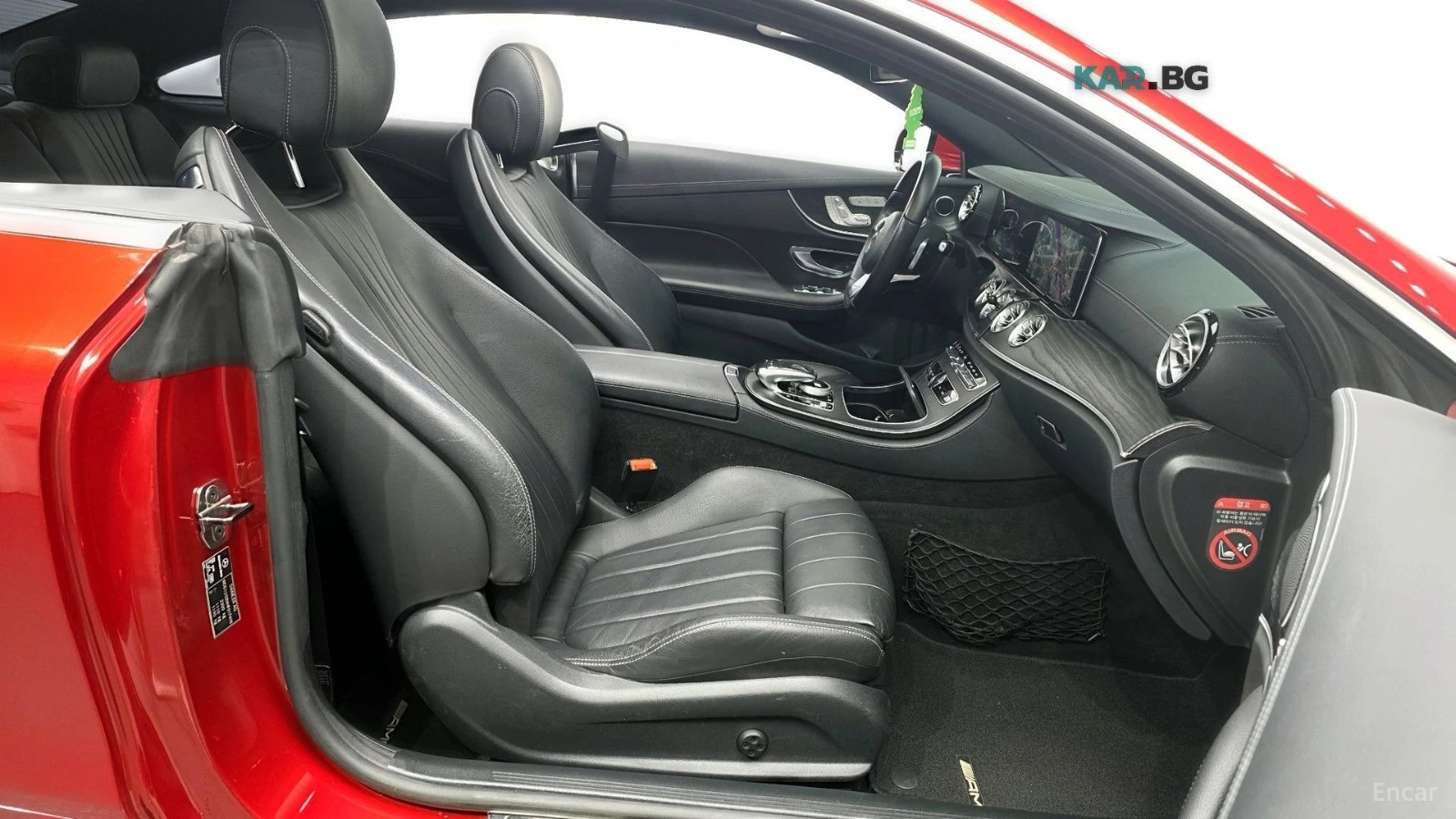 Mercedes-Benz E 220 4MATIC/COUPE/AMG-LINE/DRIVE-ASSISTS/SUNROOF, снимка 15 - Автомобили и джипове - 55735048