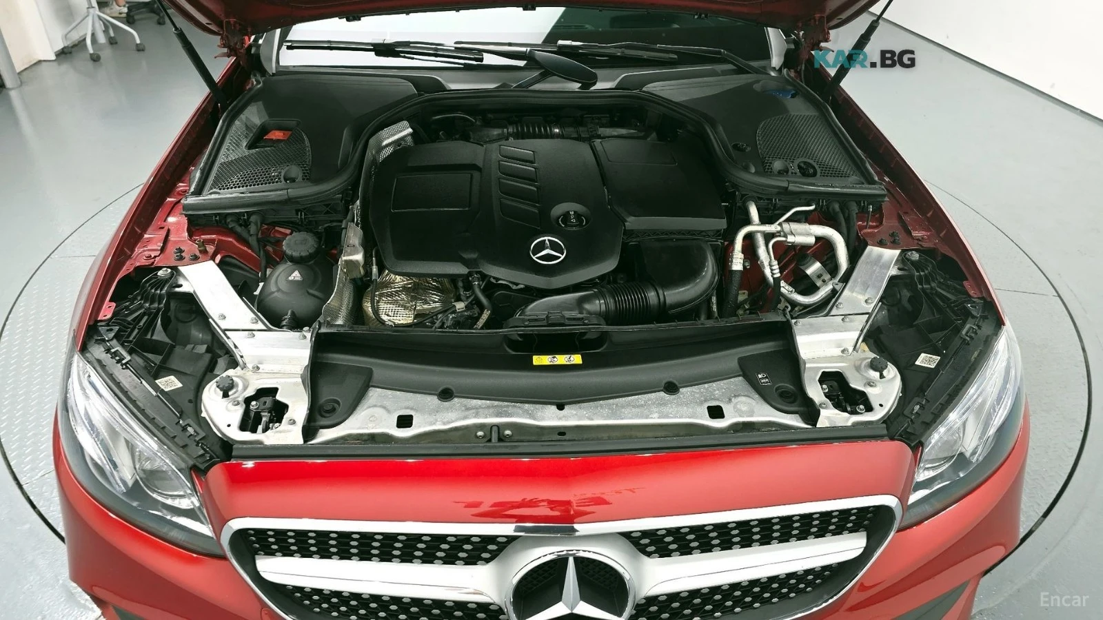Mercedes-Benz E 220 4MATIC/COUPE/AMG-LINE/DRIVE-ASSISTS/SUNROOF, снимка 17 - Автомобили и джипове - 55735048