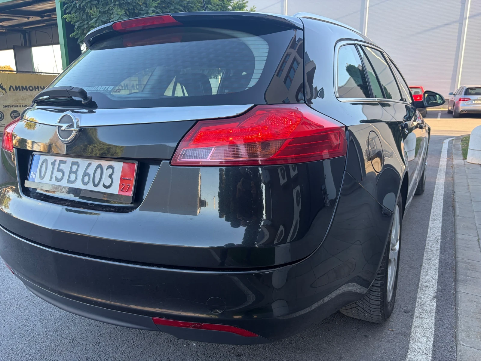 Opel Insignia 2.0 CDTI 130kc, снимка 4 - Автомобили и джипове - 56574138