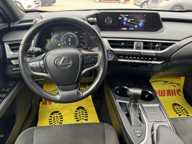 Lexus UX 250h 2.0I HIBRID, снимка 10 - Автомобили и джипове - 49545672