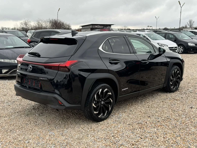 Lexus UX 250h 2.0I HIBRID, снимка 4 - Автомобили и джипове - 49545672