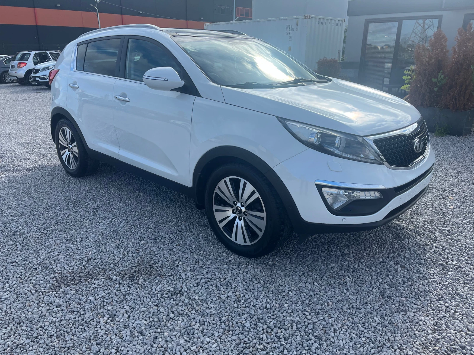 Kia Sportage PLATINUM 2.0CRDI-184k.c. /АВТОМАТИК/ 4WD - изображение 7