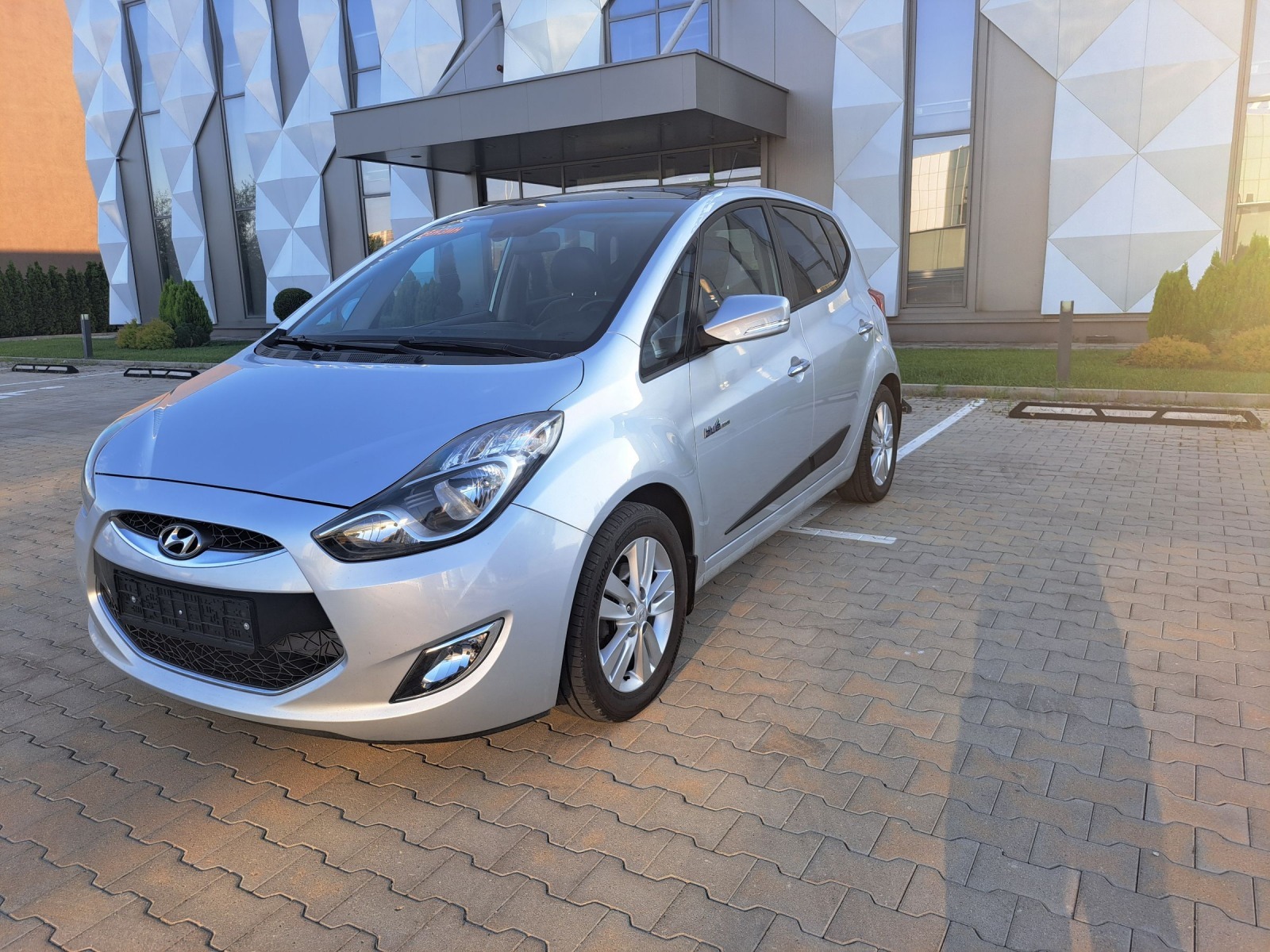 Hyundai Ix20 1.6i  - изображение 2