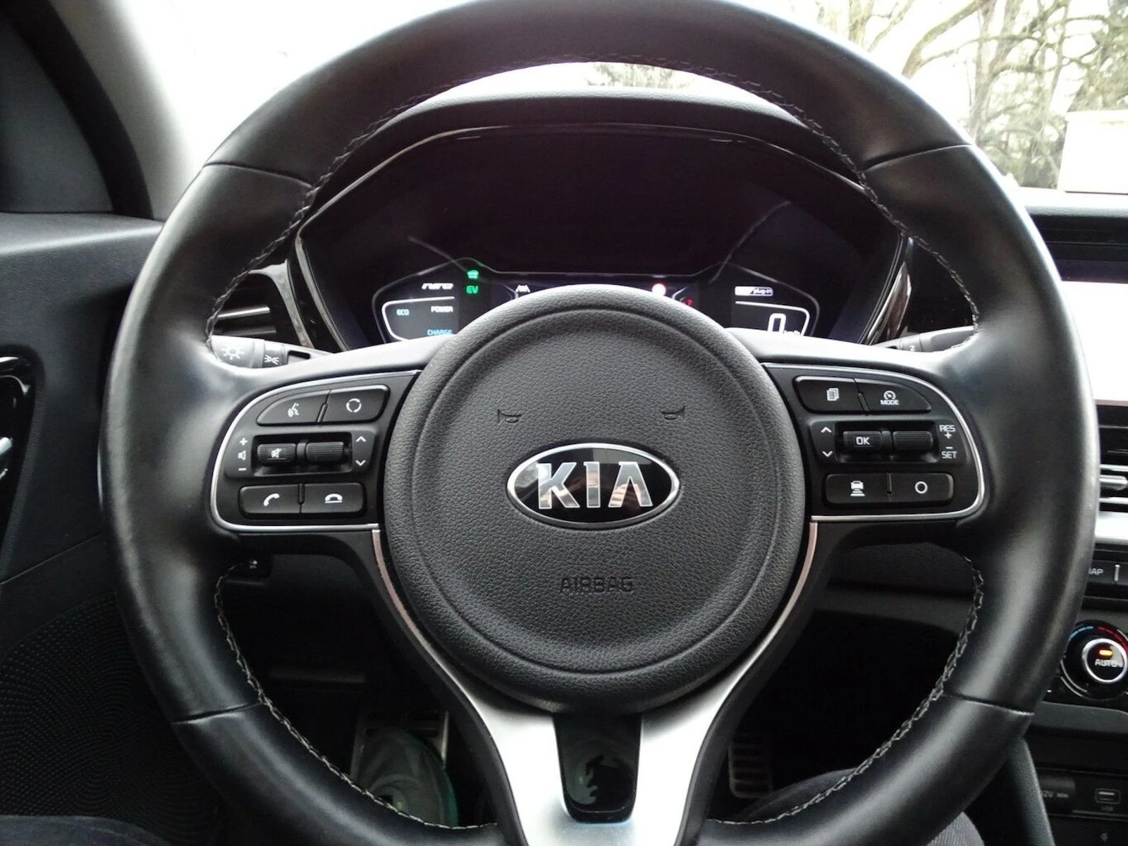 Kia Niro 1.6 SPIRIT/PLUG-IN HYBRID/141HP/DAP/CAM/NAVI/135c - изображение 7