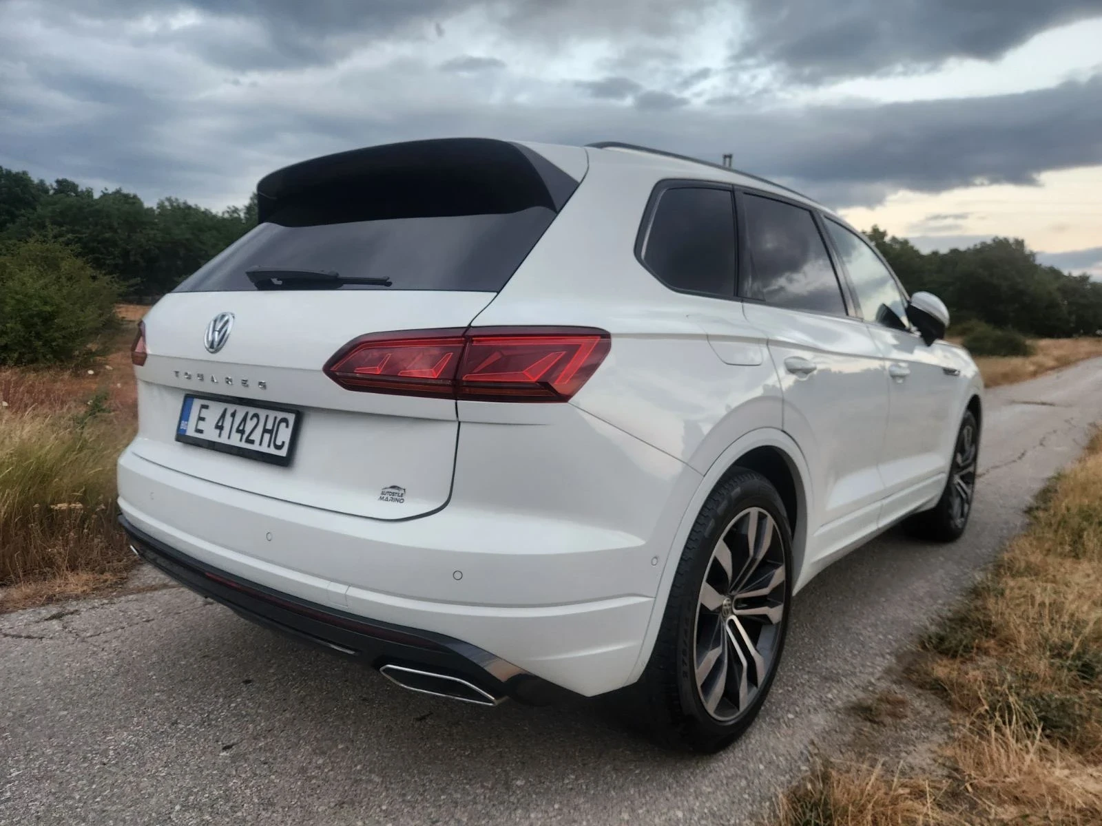 VW Touareg R line   50d BLACK EDITION - изображение 5