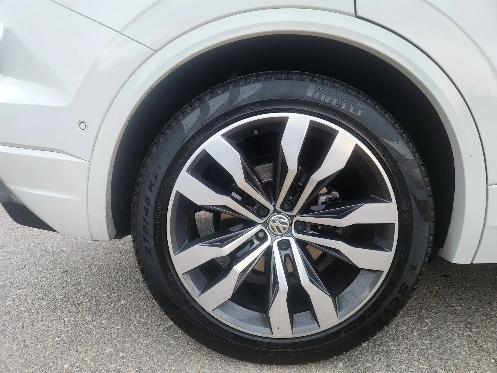 VW Touareg R line   50d BLACK EDITION | Mobile.bg   13