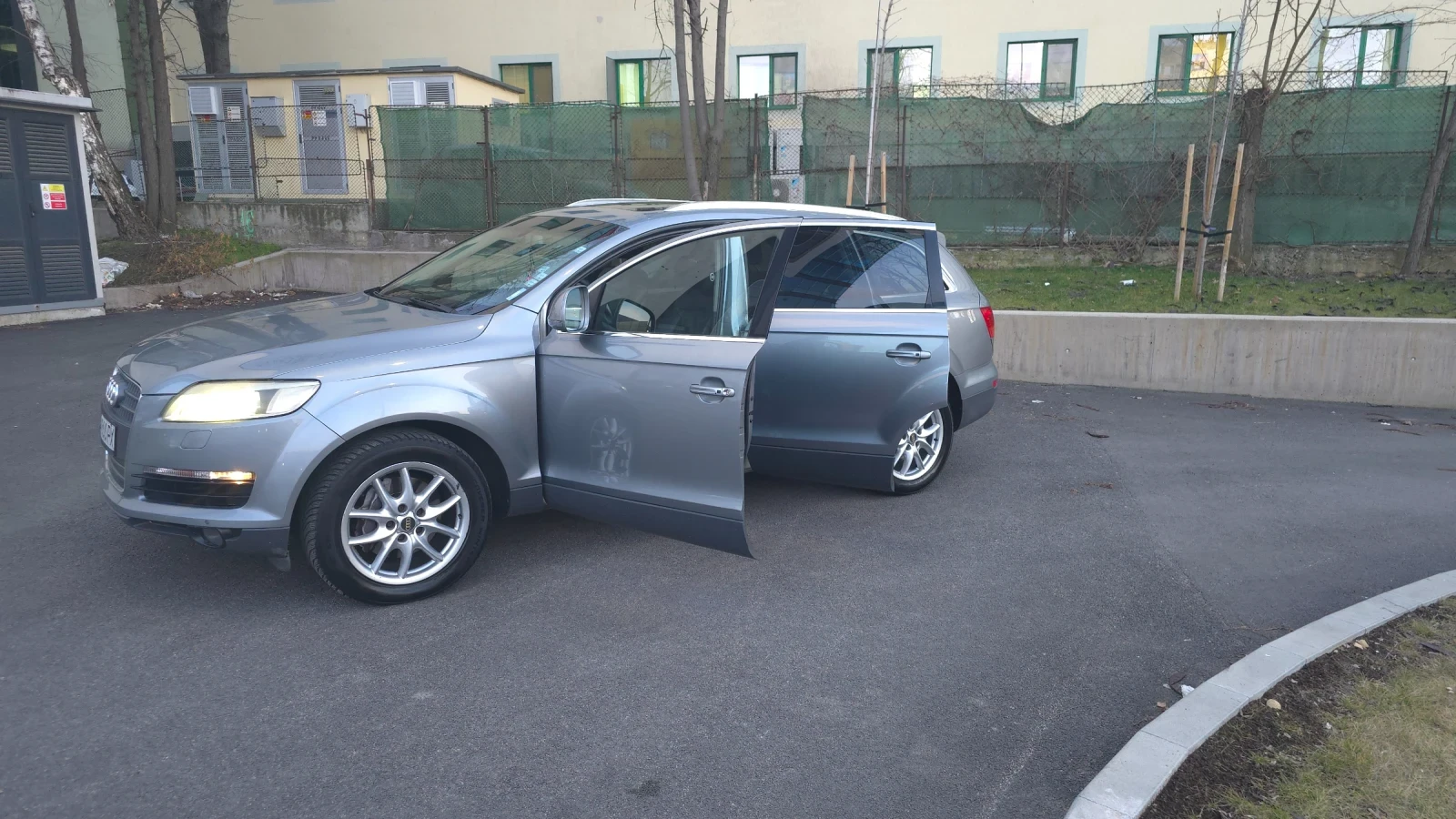 Audi Q7 Audi Q7 - Panorama/ Keyless/ Bose - изображение 6