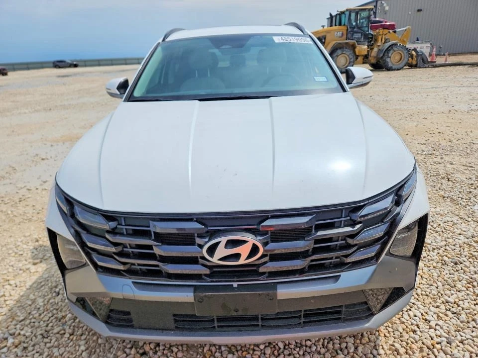 Hyundai Tucson, снимка 5 - Автомобили и джипове - 54760565