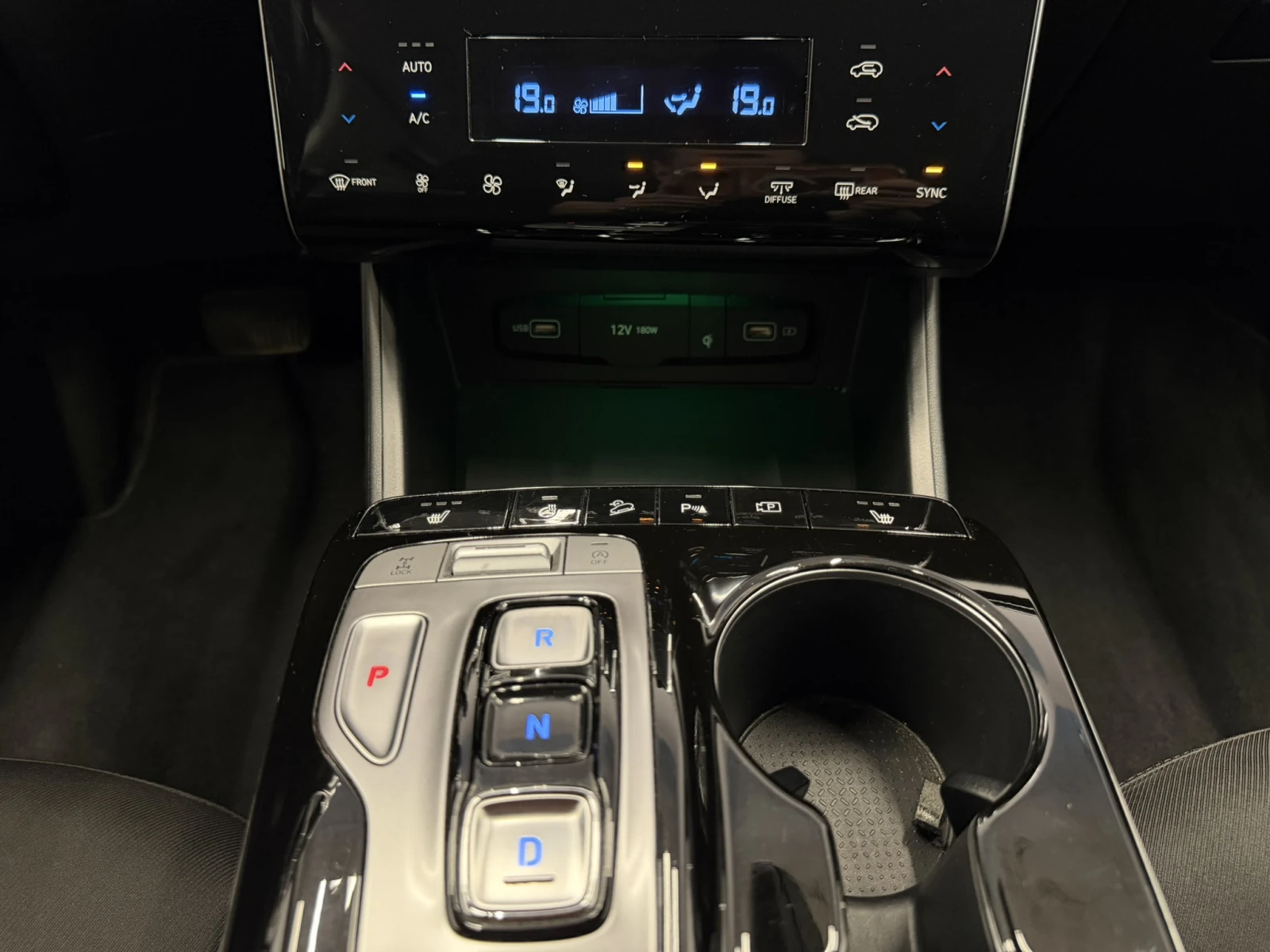 Hyundai Tucson EXCLUSIVE AWD, снимка 14 - Автомобили и джипове - 55221036