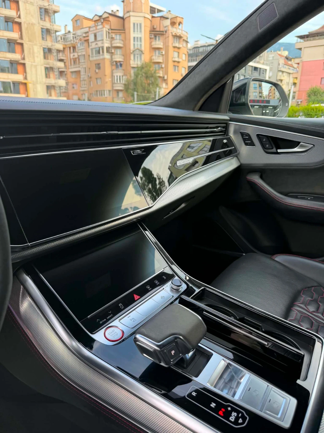 Audi RSQ8 Ceramic, снимка 13 - Автомобили и джипове - 55315808