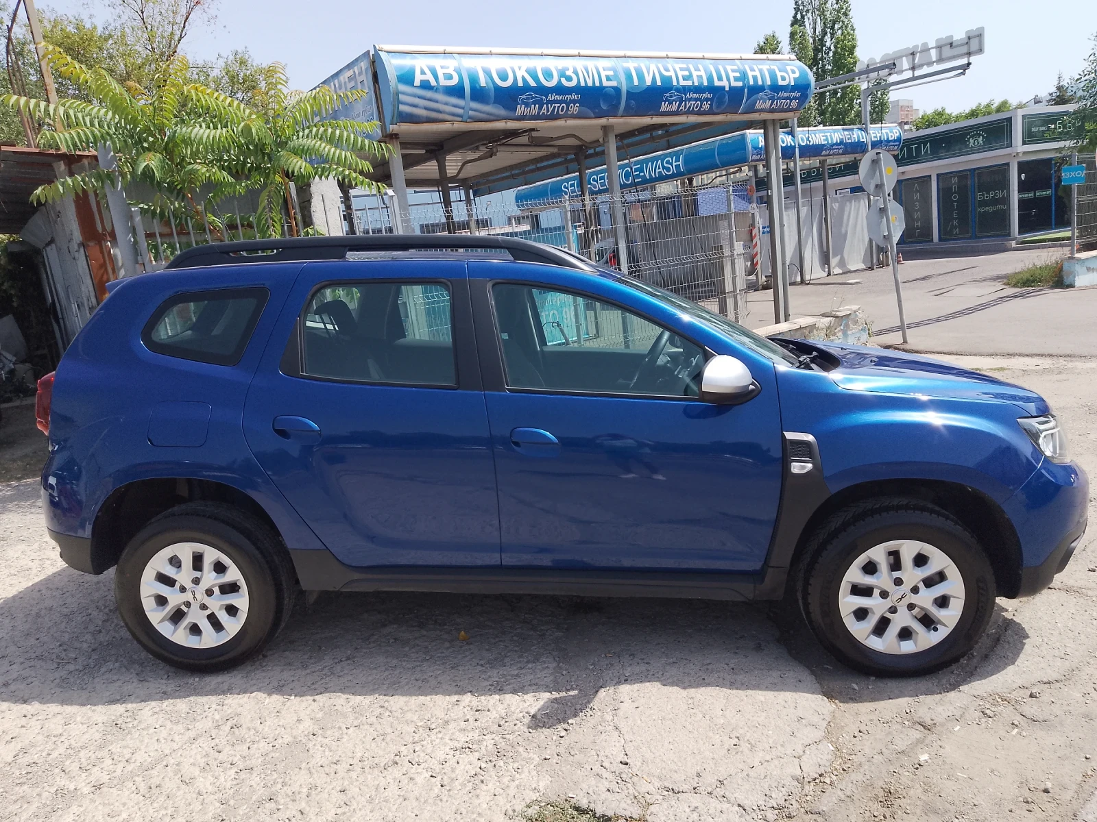 Dacia Duster 1.0 Tce/ECO-G/Фабрична Газ Landi Renzo, снимка 4 - Автомобили и джипове - 55854103