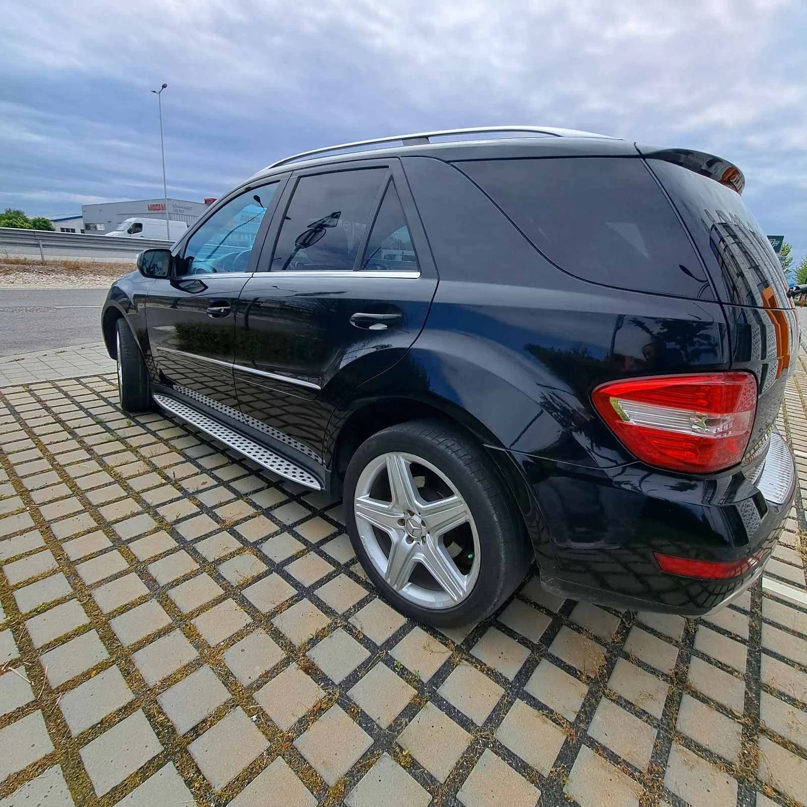 Mercedes-Benz ML 320 4Matic Face Designo, снимка 5 - Автомобили и джипове - 55930942