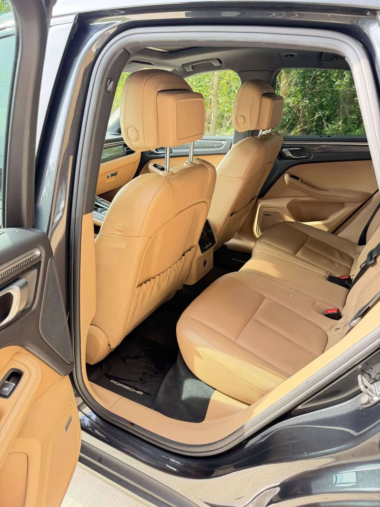 Porsche Macan S  CARFAX, снимка 8 - Автомобили и джипове - 56213779