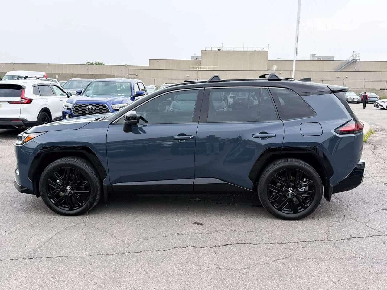 Toyota Rav4 XSE Plug in hybrid / Carfax / ����������  | Mobile.bg � ����������� 4