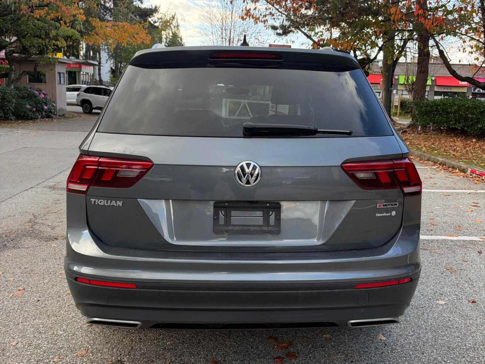VW Tiguan, снимка 4 - Автомобили и джипове - 56719787
