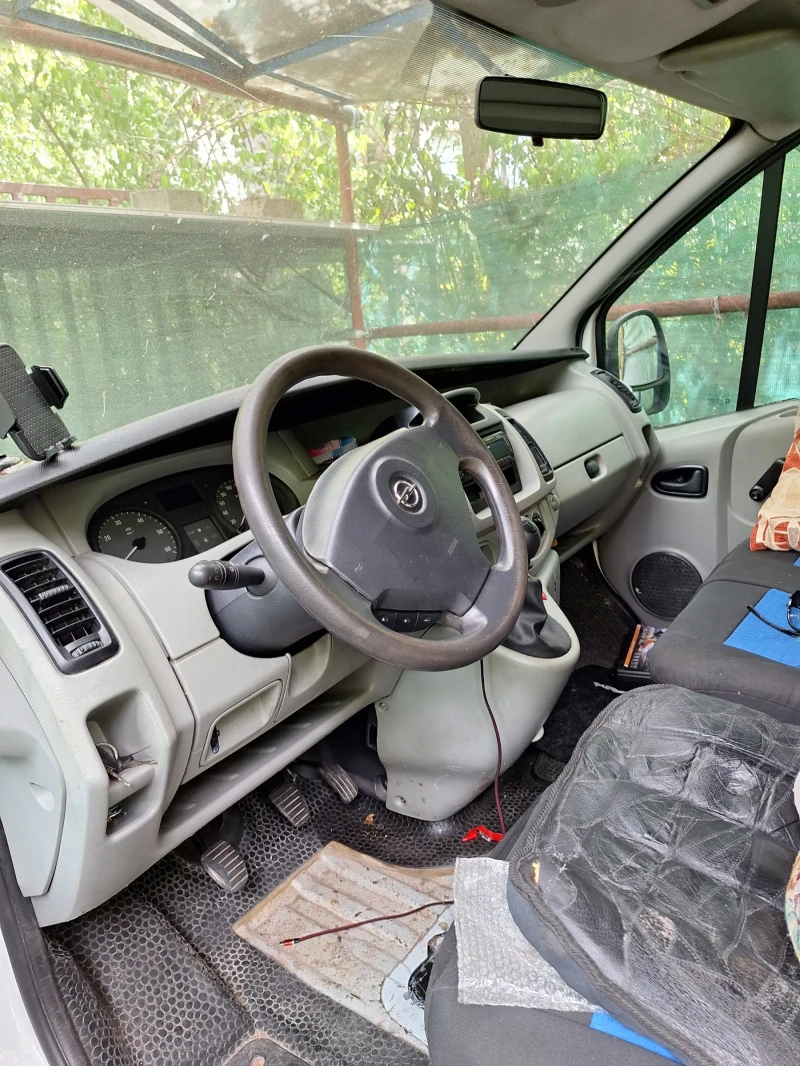 Opel Vivaro, снимка 7 - Бусове и автобуси - 52645501