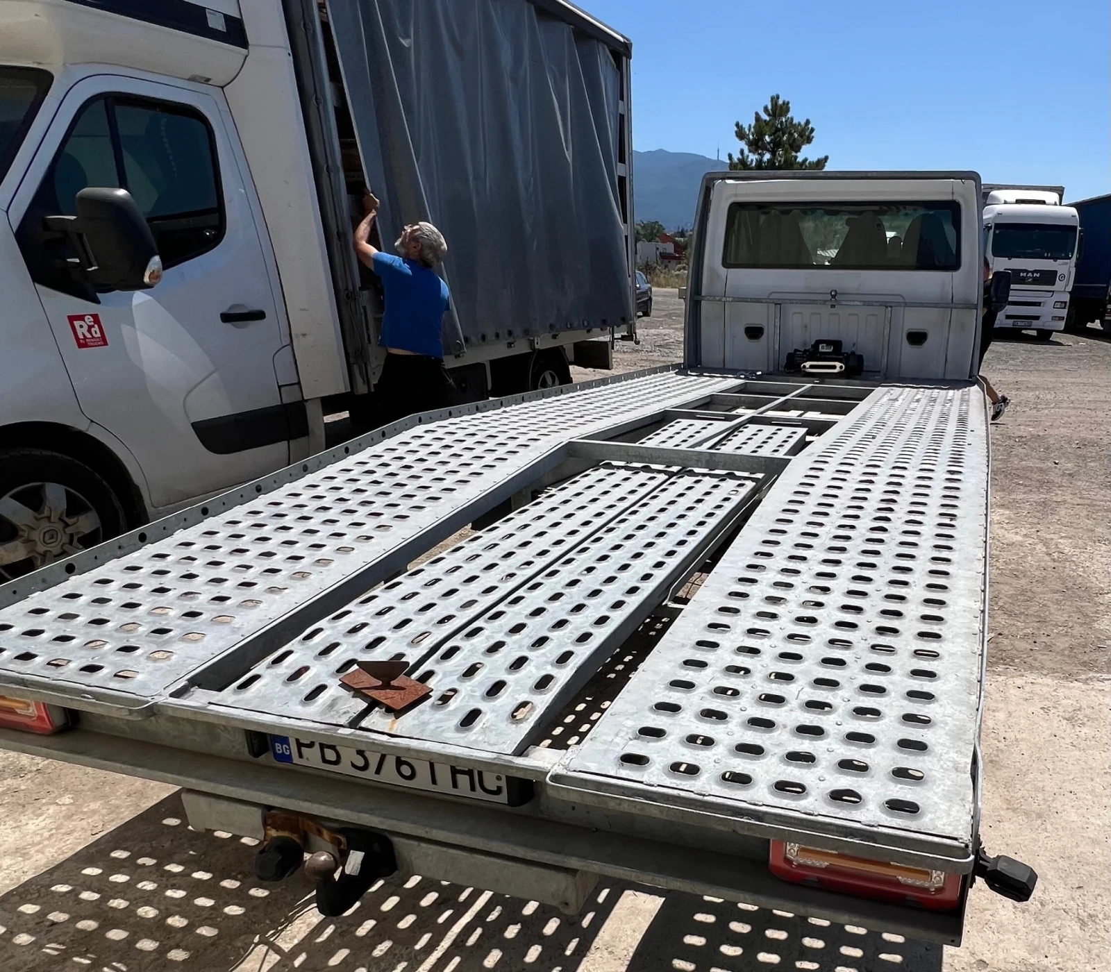 Ford Transit 2.4 DI, снимка 3 - Бусове и автобуси - 55591346