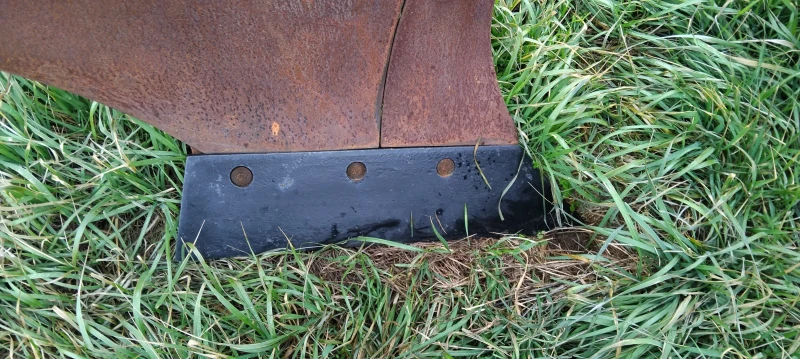 Плуг Друга марка 3?35, снимка 2 - Селскостопанска техника - 53247664