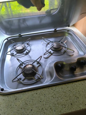 Каравана Burstner 480TL, снимка 2