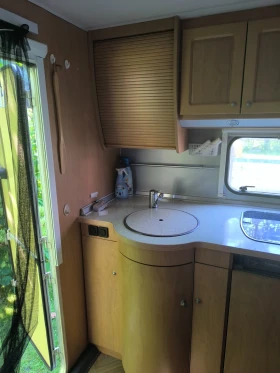 Каравана Burstner 480TL, снимка 4