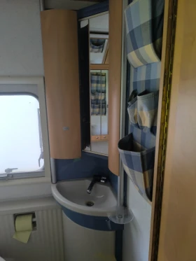 Каравана Burstner 480TL, снимка 3