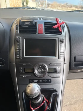Toyota Auris, снимка 8