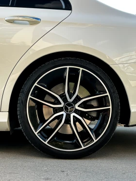Обява за продажба на Mercedes-Benz E 53 AMG ~ 103 000 лв. - изображение 8