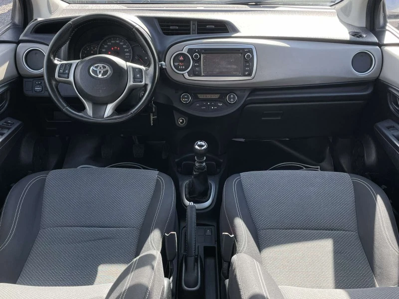 Toyota Yaris 1.4D-4D E5B НАВИ КАМЕРА, снимка 10 - Автомобили и джипове - 44434292