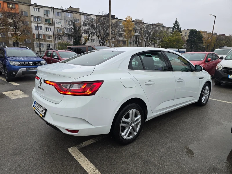 Renault Megane 1.3 Tce, снимка 5 - Автомобили и джипове - 47957840