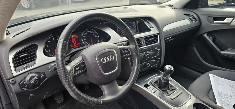 Audi A4 Avant 1.8i 6speed, снимка 8 - Автомобили и джипове - 49451505