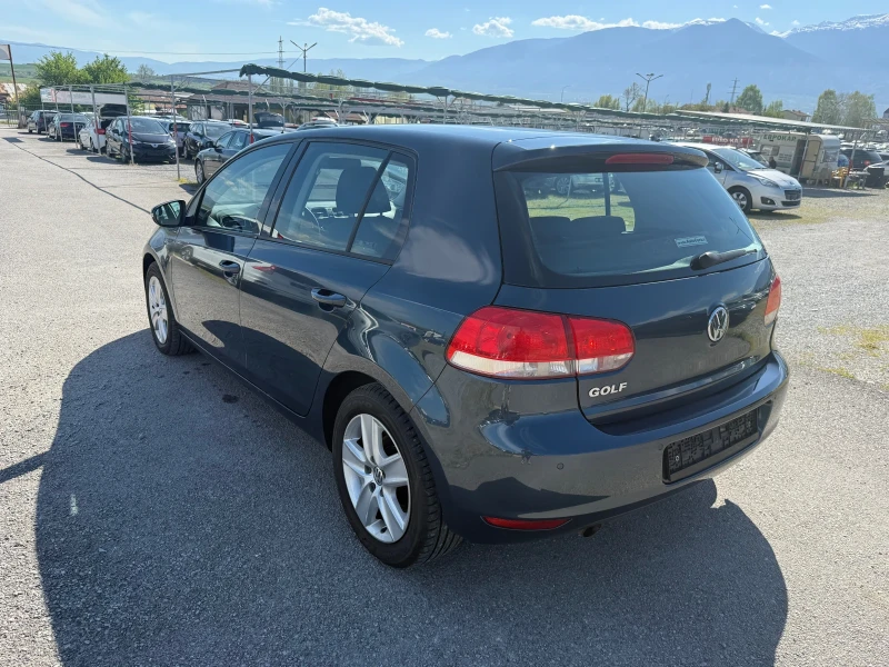 VW Golf 1.6 TDI, снимка 4 - Автомобили и джипове - 49998970