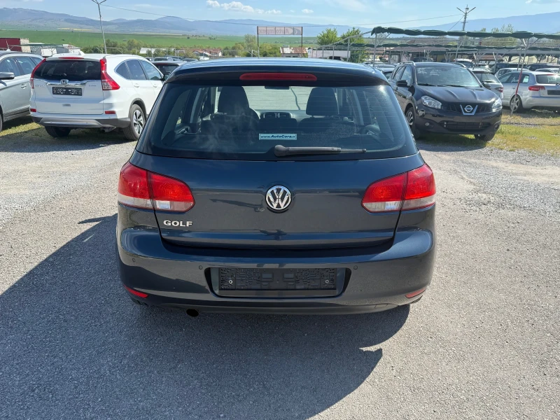 VW Golf 1.6 TDI, снимка 6 - Автомобили и джипове - 49998970