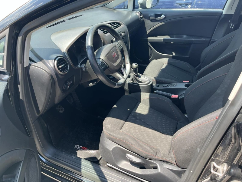 Seat Leon, снимка 6 - Автомобили и джипове - 52539486