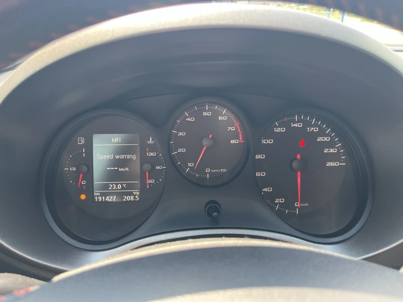 Seat Leon, снимка 10 - Автомобили и джипове - 52539486