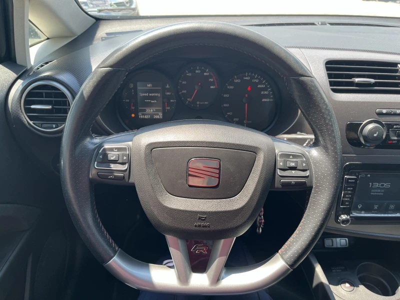 Seat Leon, снимка 9 - Автомобили и джипове - 52539486