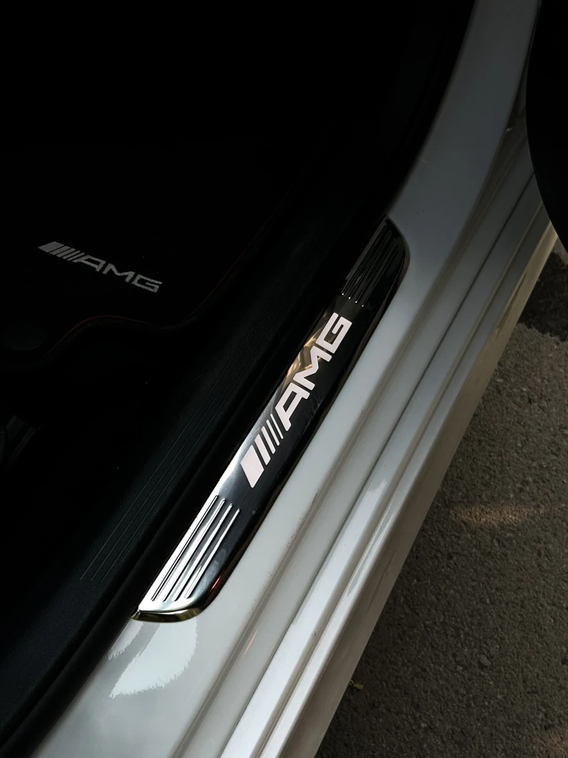 Mercedes-Benz E 53 AMG * Възможност за лизинг * , снимка 12 - Автомобили и джипове - 51301500