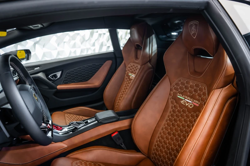 Lamborghini Huracan EVO RWD * Matt Black, снимка 12 - Автомобили и джипове - 52629564