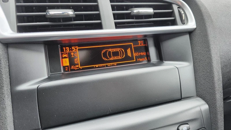 Citroen C4 1.6eHDI, снимка 14 - Автомобили и джипове - 52712274
