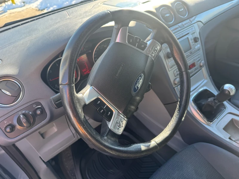 Ford Galaxy 1.8 7mesta, снимка 11 - Автомобили и джипове - 53103932